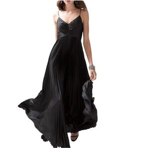 New!! White House Black Market Satin Pleated V-Neck Maxi Dress - Size  8